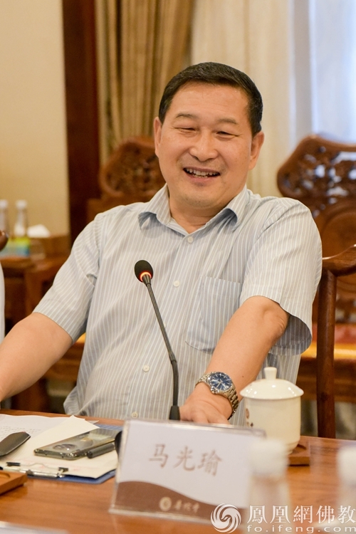 广东省政协副主席、农工党省委会主委马光瑜（图片来源：凤凰网佛教 摄影：珠海普陀寺）